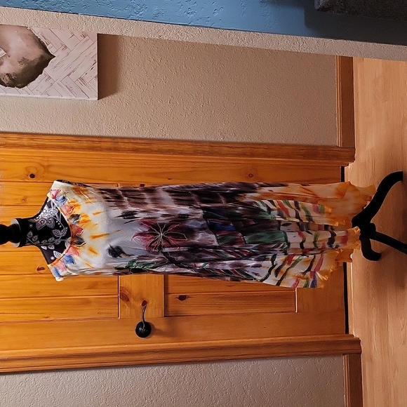 Zury Dresses & Skirts - EUC Zury Free Size (like One size fits all) but it fits like a Large